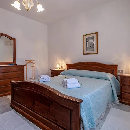 Casa Ottula Holiday home *